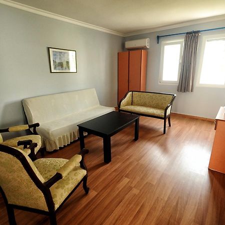 Hanedan Flora Apart Hotel Foça Ngoại thất bức ảnh