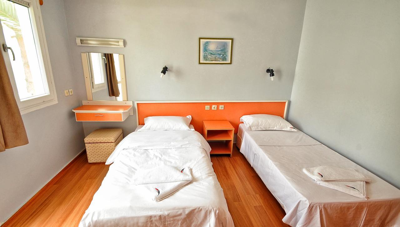 Hanedan Flora Apart Hotel Foça Ngoại thất bức ảnh